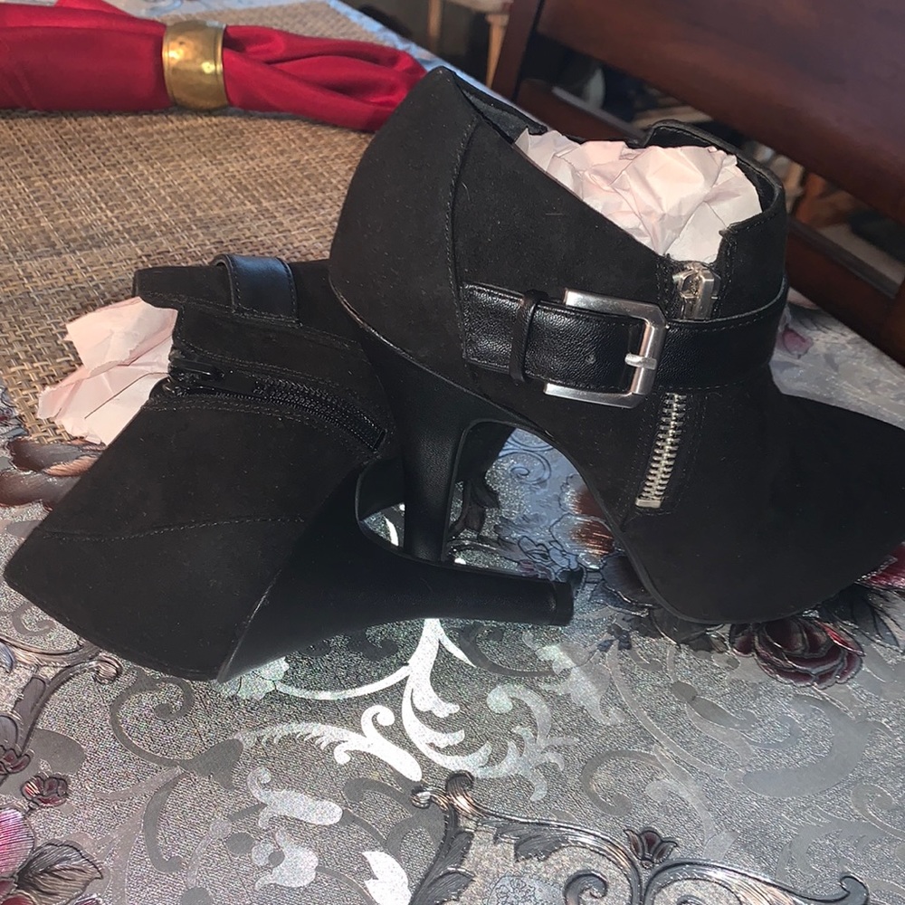 Ankle boots